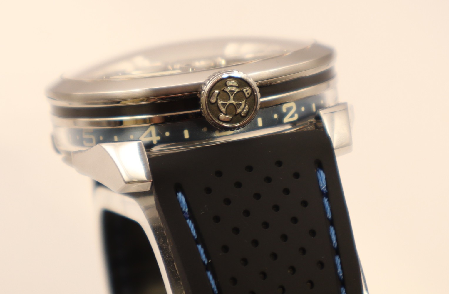 MB&F M.A.D.1S Ice Blue Raffle Edition – MAD 1S Full Set Aftermarket Strap + OEM
