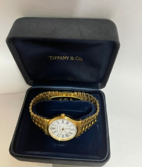 #2965 Tiffany & Co Portfolio Roman Numeral Unisex Wristwatch 32mm Sized 7.5″