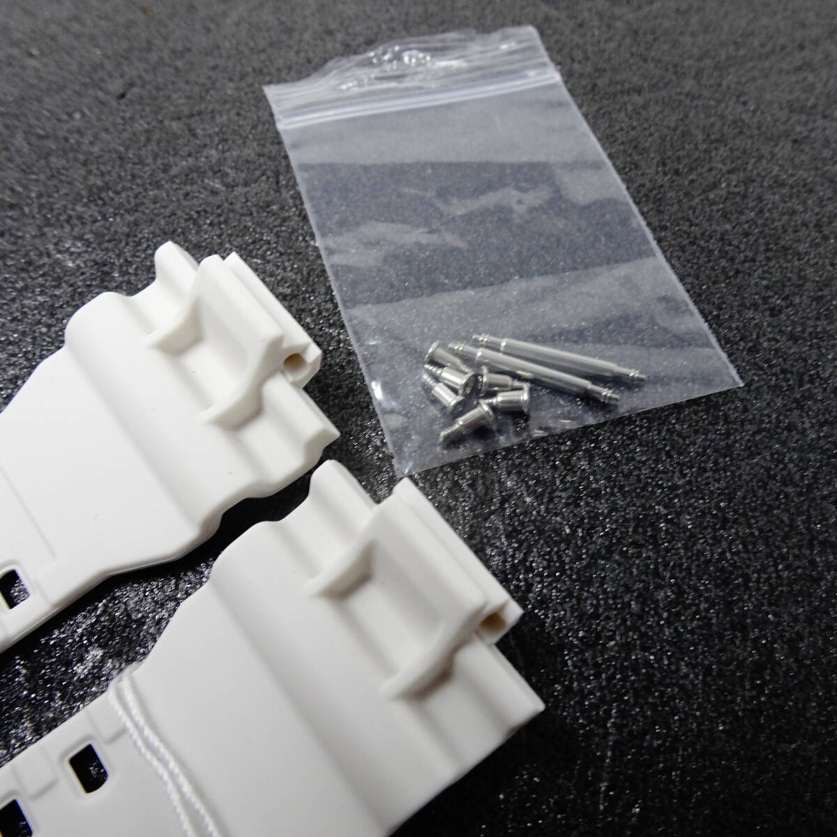 〓New〓CASIO G-SHOCK Genuine Genuine Parts GA-100B-7AJF Bezel & Belt Set White