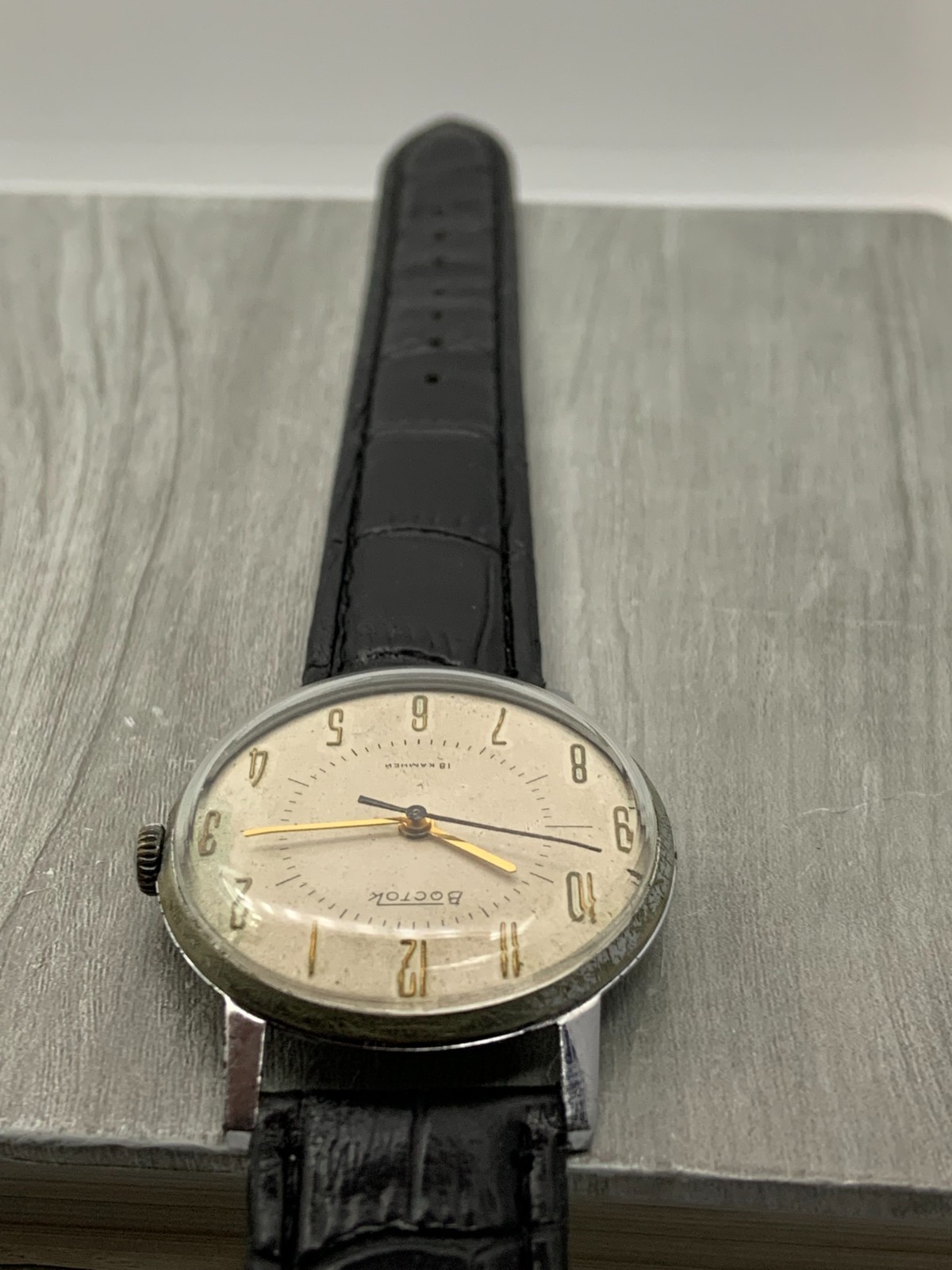 Vintage Soviet Men’s Watch Wostok CCCP Vostok 2209 Mechanical Wristwatch USSR