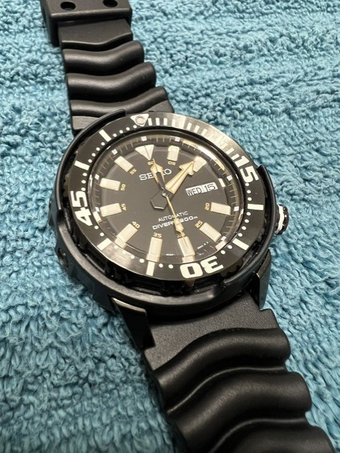Seiko Automatic Men’s Black Dive Watch – Mint!