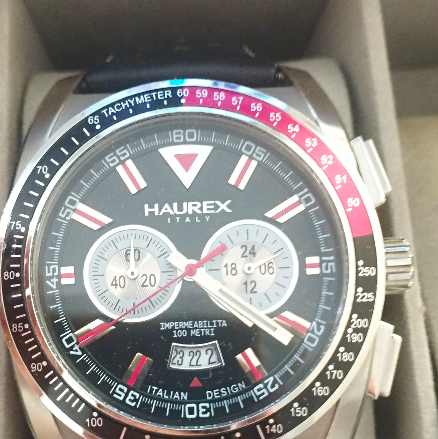 Haurex MPH Quartz Chronograph Date Tachymeter Black Dial Leather 44mm 100m