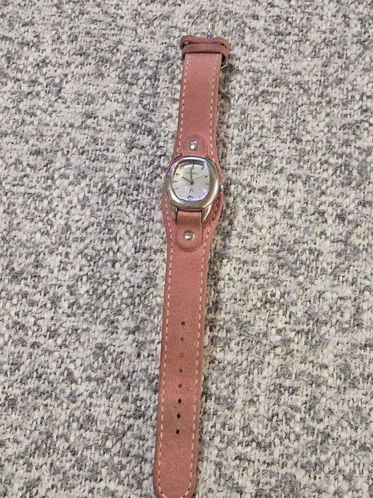 Fossil F2, Grey Dial, Leather Bund Band, Quartz, Ladies, ES-9931