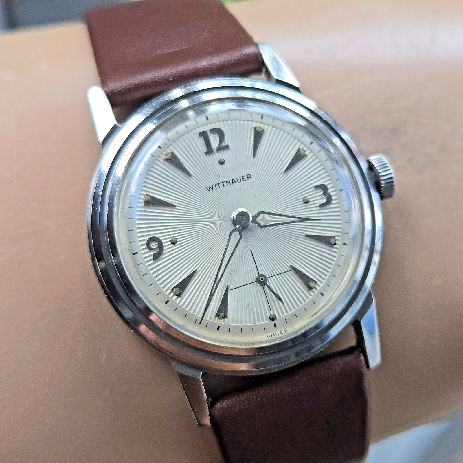 Vintage WITTNAUER men’s manual wind watch 10SG Sunburst dial 1950s