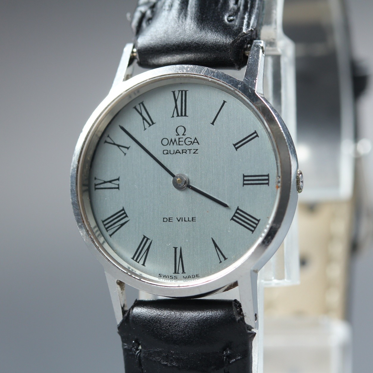 Vintage 70s OMEGA De Ville Cal.1350 Quartz Roman Dial 23mm Ladies watch New Batt