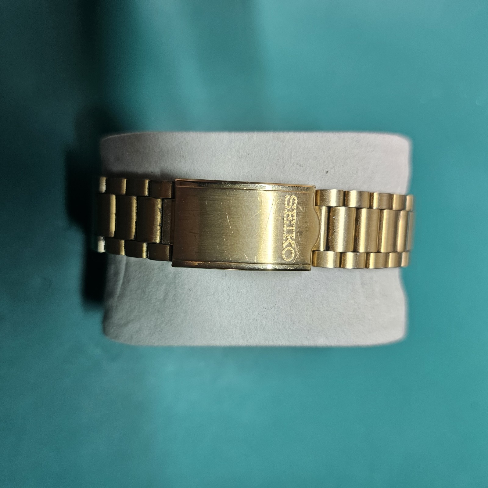 Seiko 5 Automatic Day/Date Gold Dial Gold Bracelet Vintage 36-39.9mm