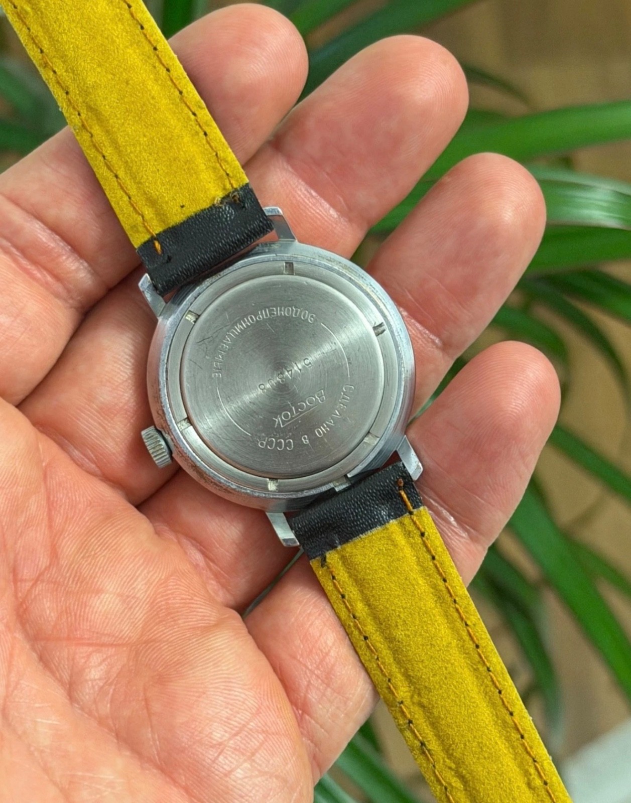 Vintage Vostok Komandirskie Soviet Men’s Watch Manual Winding 17 Jewels Rare