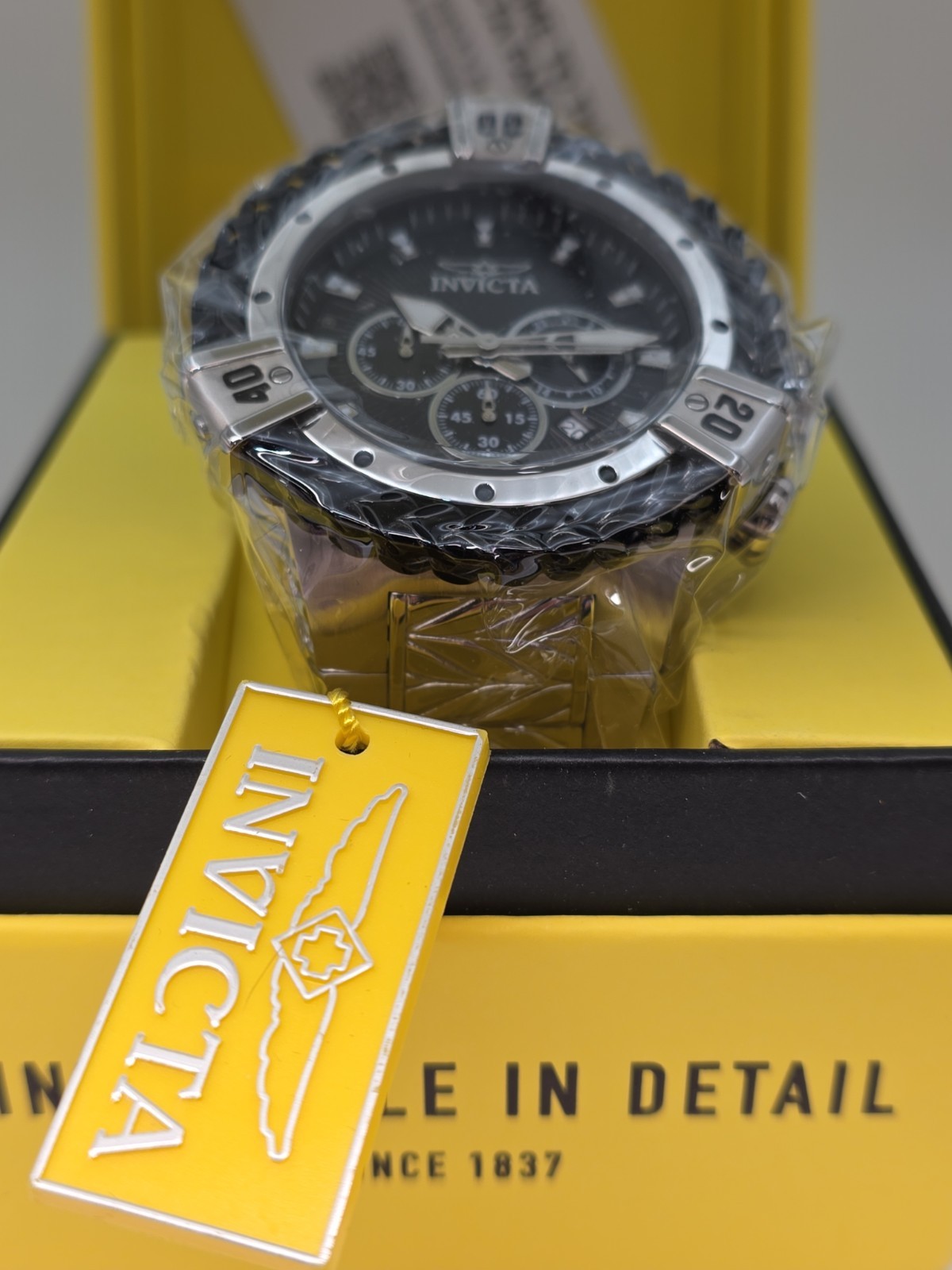 INVICTA Bolt Ultimate design Chronograph Hercules 48160 Invicta Bolt