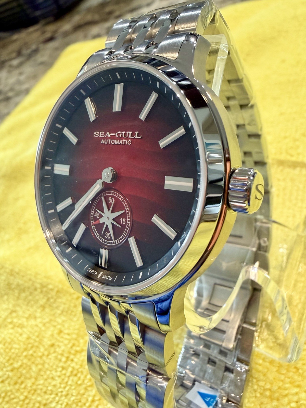Seagull Dress Watch | ST17 Automatic Movement, Sapphire Crystal, Smoked-Red Dial
