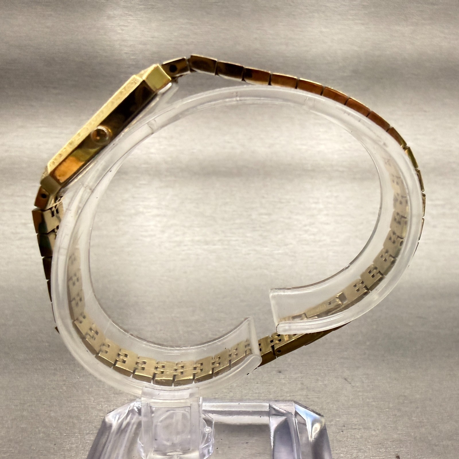 Citizen Watch Women 13mm Champagne Dial Gold Tone Rectangle 5421-S96460 New Batt