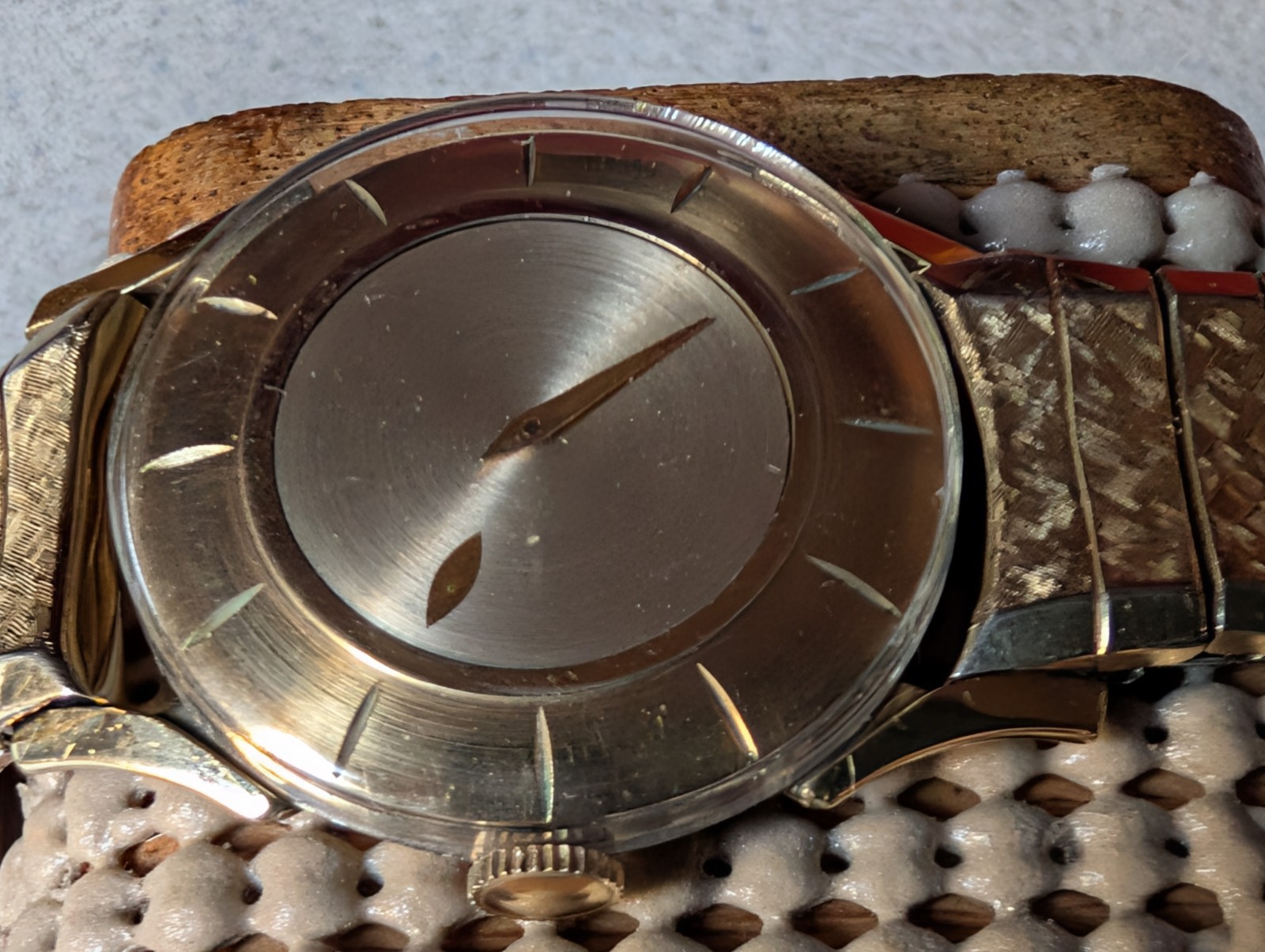 DEFECTIVE c1950 UNIQUE 23J ELGIN FUTURA MYSTERY DIAL WATCHINOUT BOX PAPE G3D