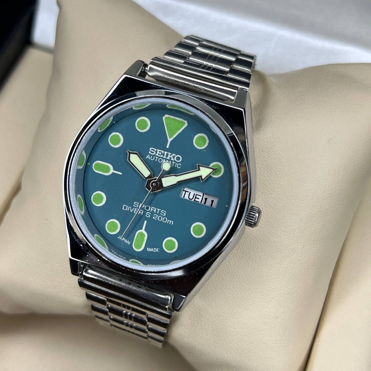 Vintage Green Dial Automatic Day/Date Men’s Watch | Refurbished | Japan Movement