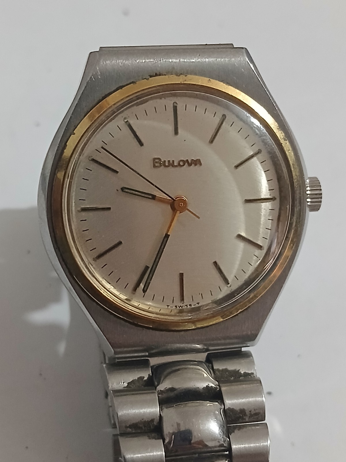 Vintage Bulova 1121.10 Eta 2851 Wrist Watch