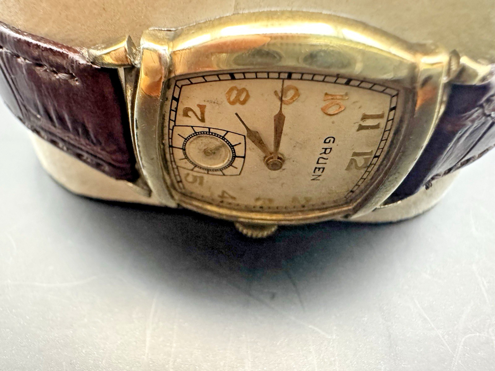Gruen Conoruma Very Thin Precision 17 Jewels Watch