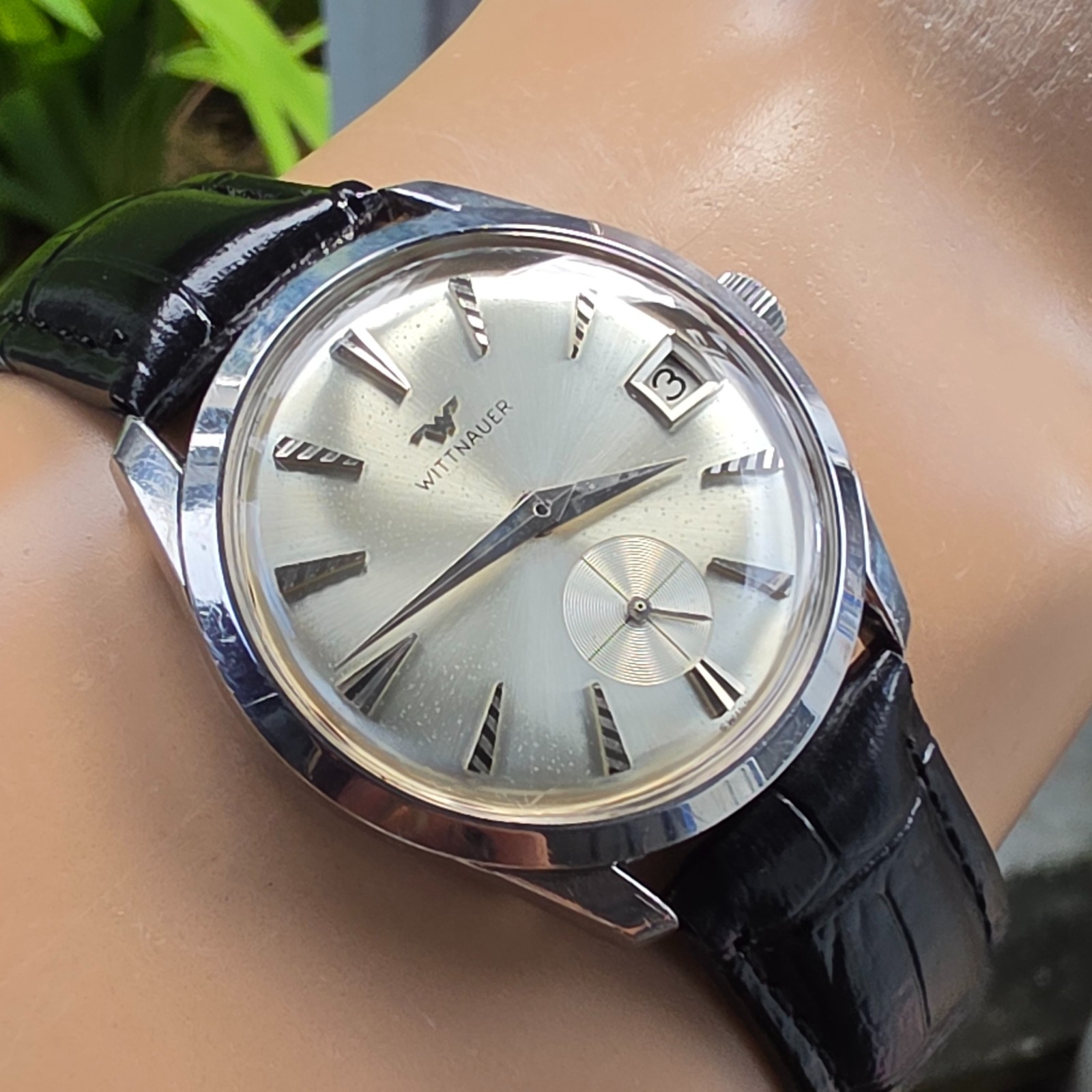 Vintage WITTNAUER men’s manual wind watch Ref:6300 Date rare dial swiss 1960s