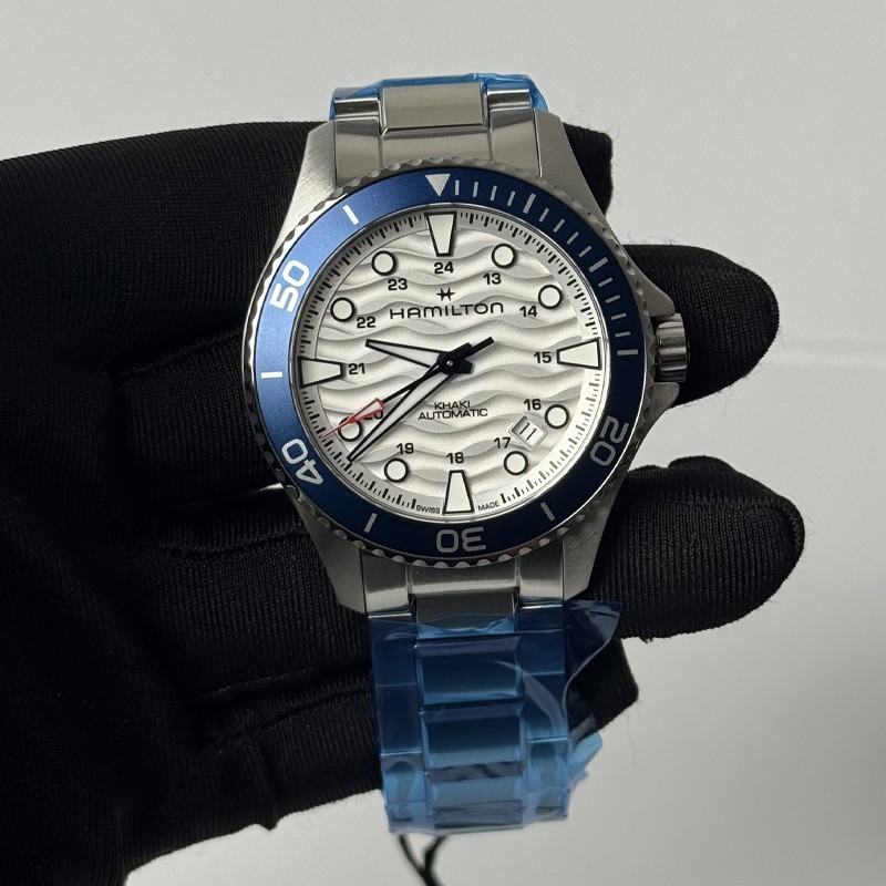 New Hamilton Khaki Navy Scuba 40mm White Dial Men’s Watch H82425110