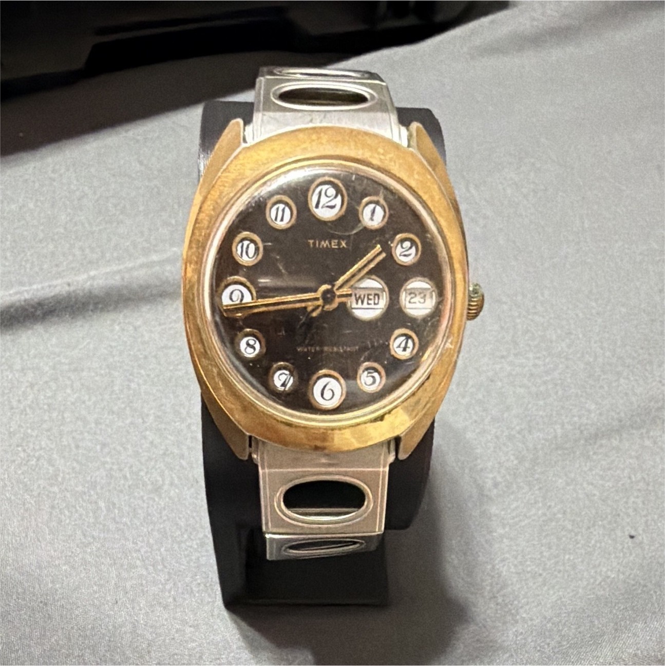 Timex Vintage Automatic Day/Date WR Gold Tone Brown Arabic Dial 36-39mm