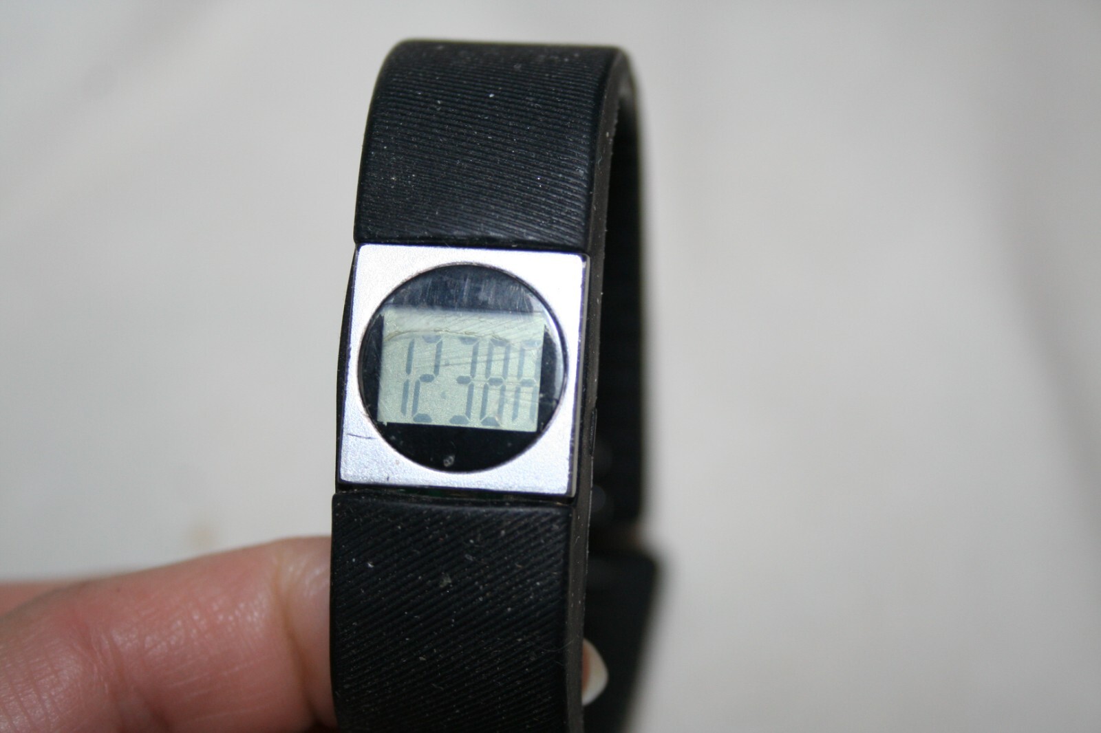 MINIMALIST SPORTS WATCH VINTAGE DIGITAL WRISTWATCH RUBBER SILICONE BAND RUNS