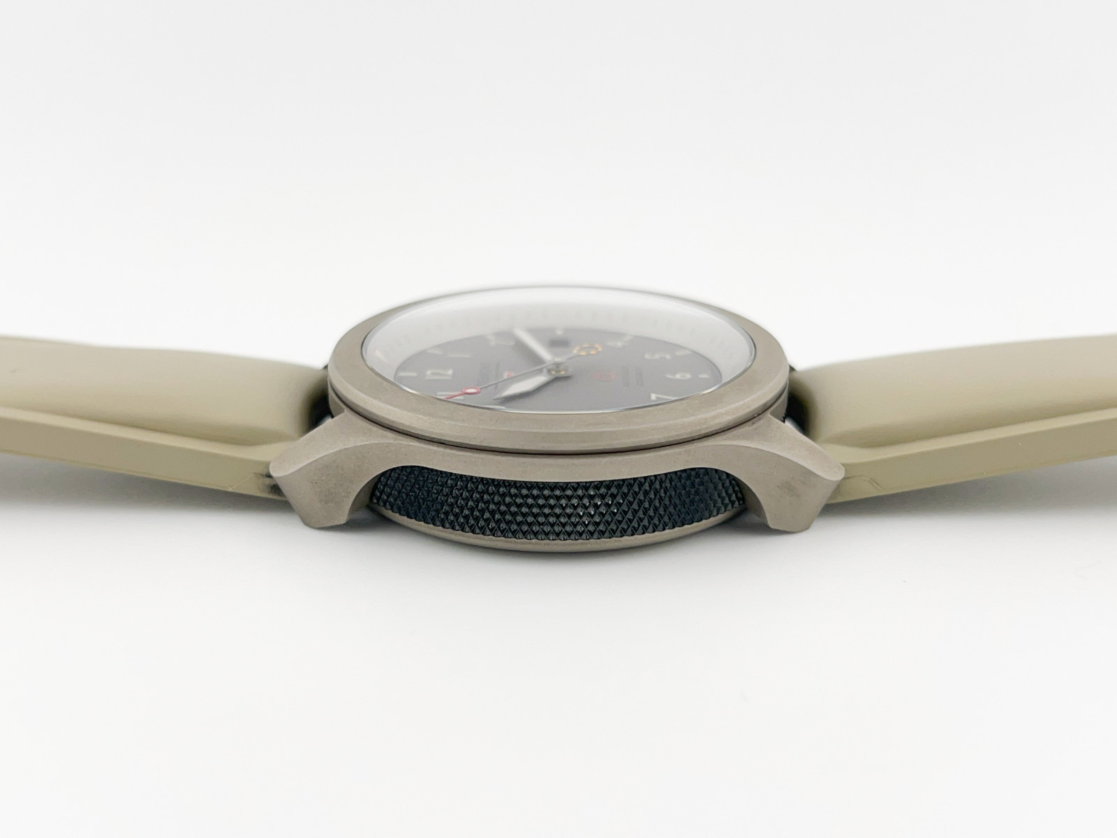 Bremont MB Savanna 43mm titanium automatic ref. MB-SAVANNA-R-S, complete set