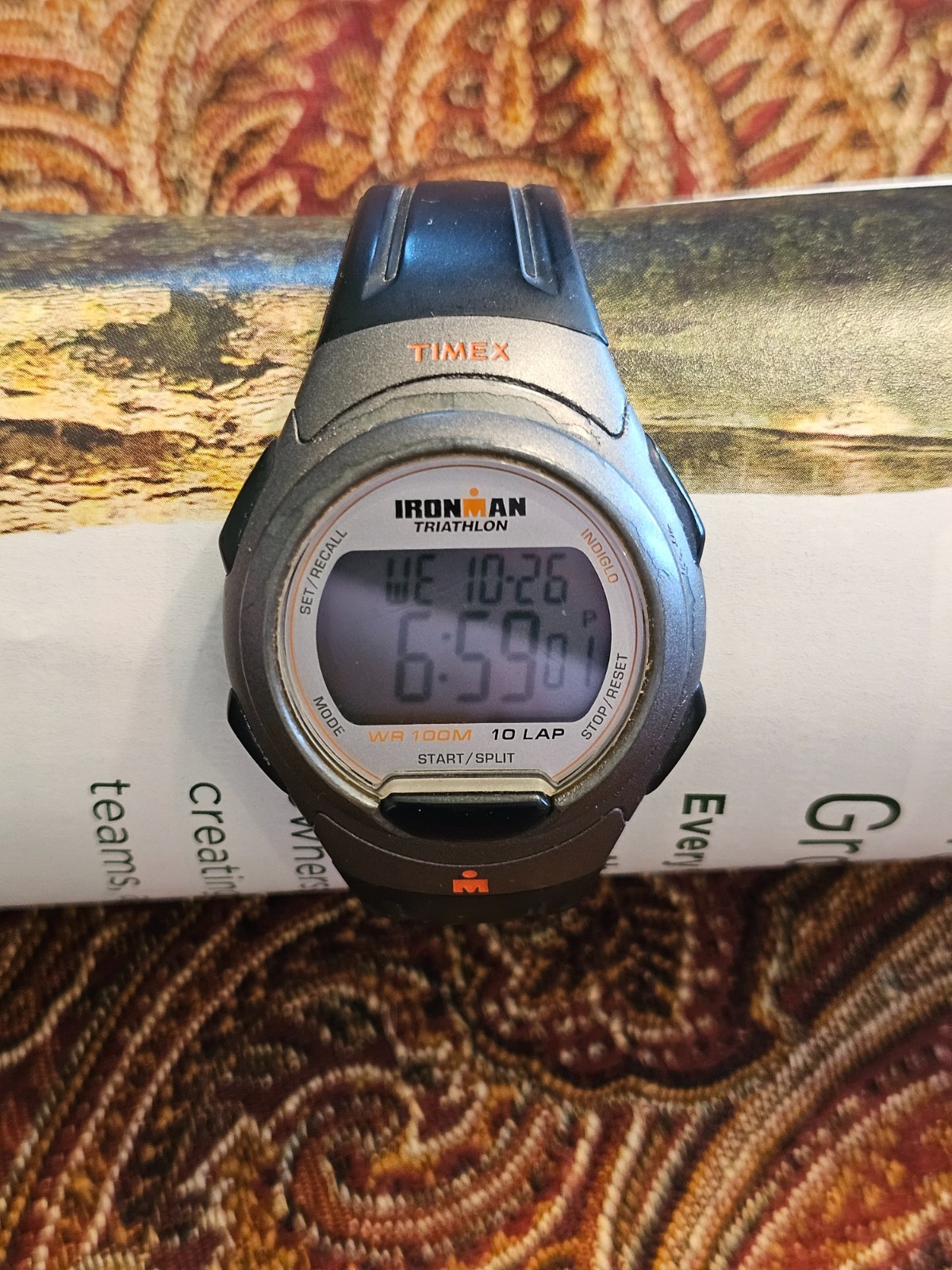 Timex ironman watch men model 029. Gray and resin band.