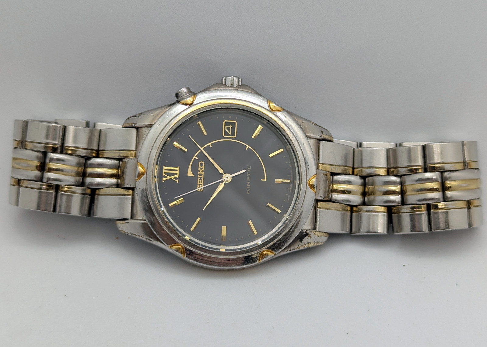 Seiko Kinetic 5M62 Two Tone Blue Sunburst Roman Dial | New Capacitor & Crystal