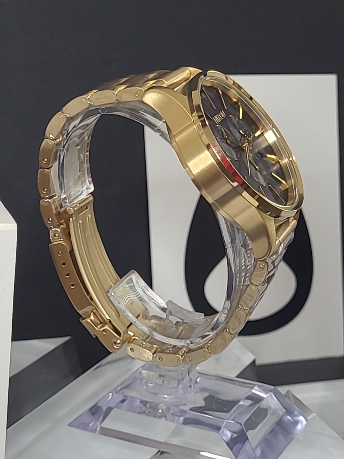 Nixon Sentry Chrono Gold/ Blue Sunray Watch A386-1922 Stainless Steel 42mm Dial