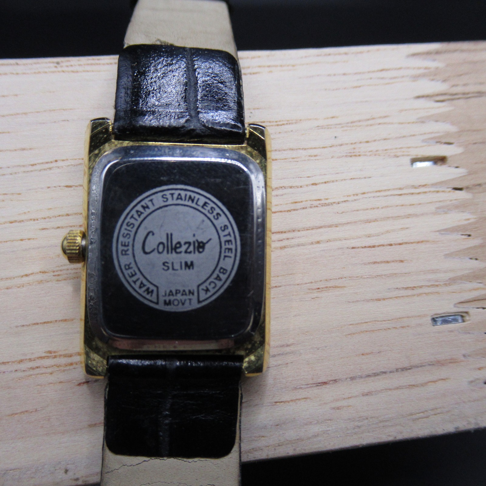 Collezione Slim Gold Tone Rectangular Quartz Watch Black Leather Band Japan Movt