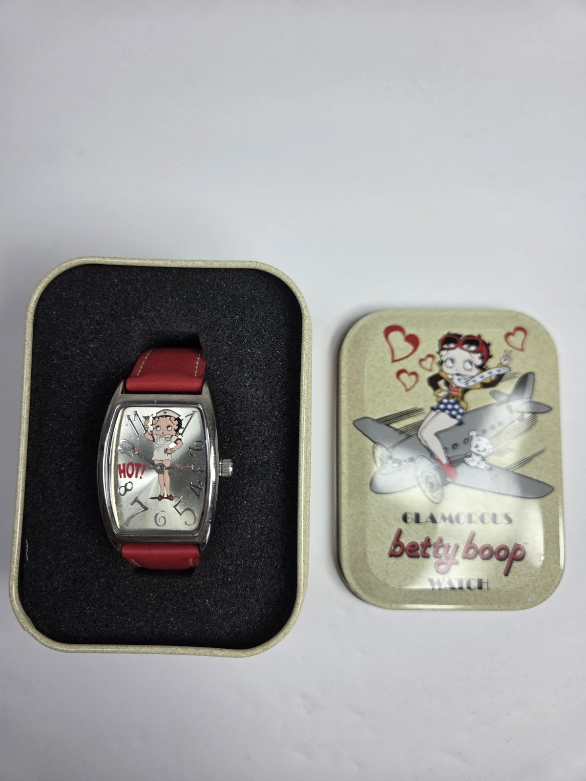 2004 Betty Boop “Hot Nurse” Watch w/ Metal Box Collectible Retro Pop Culture