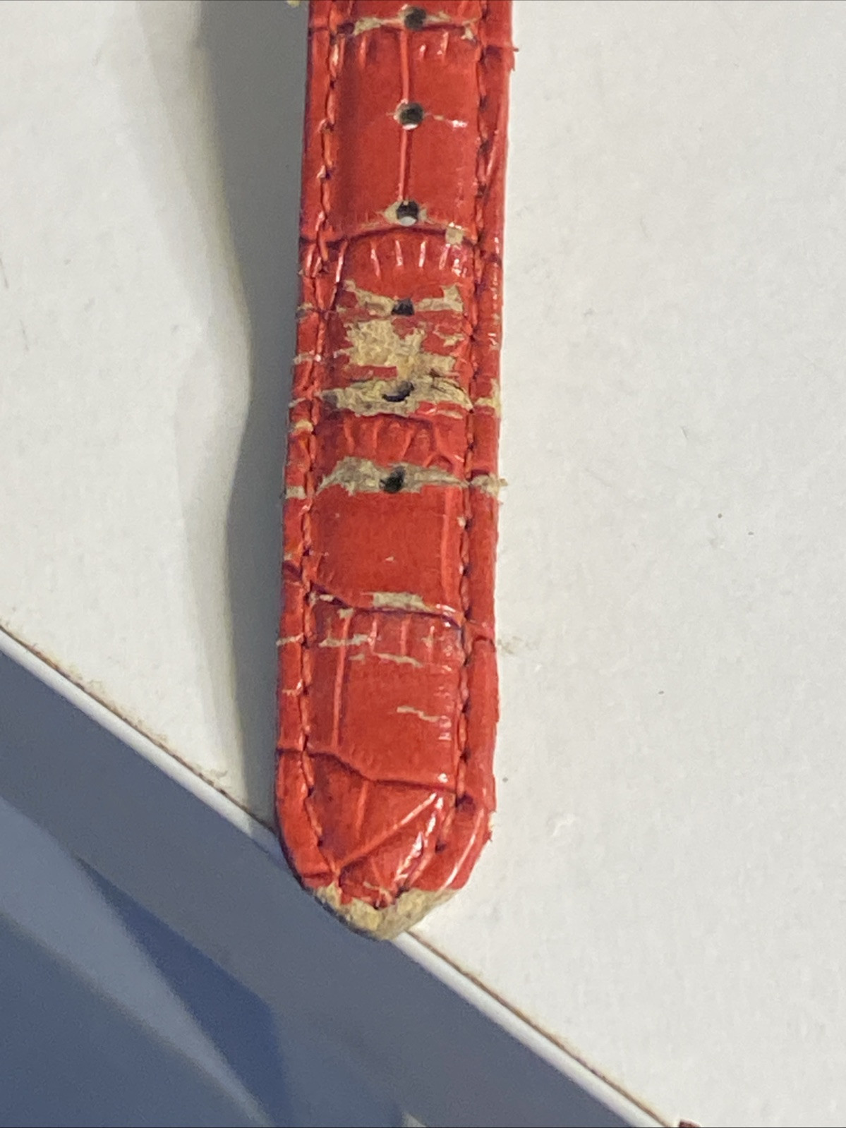 Gossip GSP234B Battery 327 with Red wrist band New Battery Leather Band