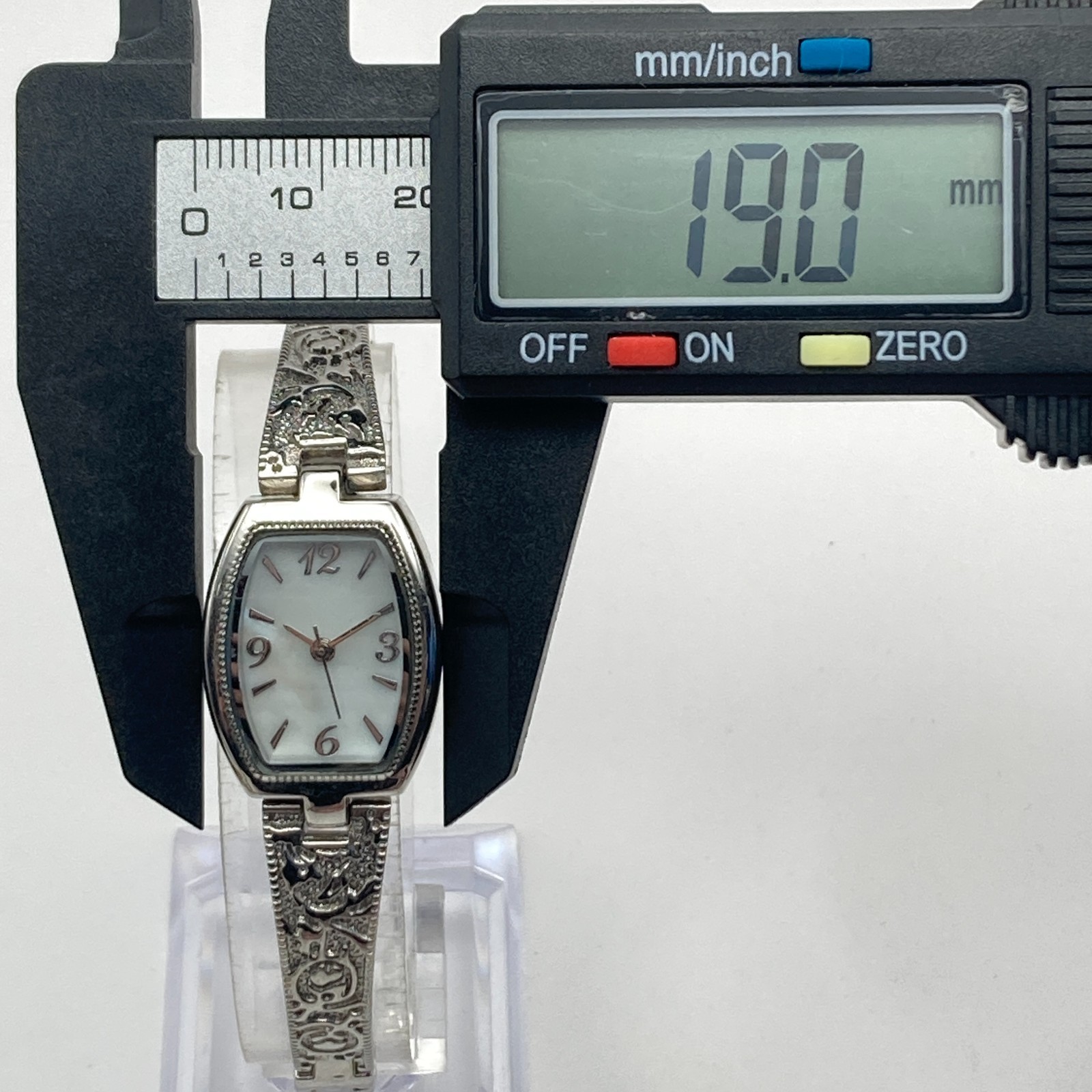 Filigree Womens Watch 19mm Silver Tone MOP Extender Scrollwork New Battery 6.75″