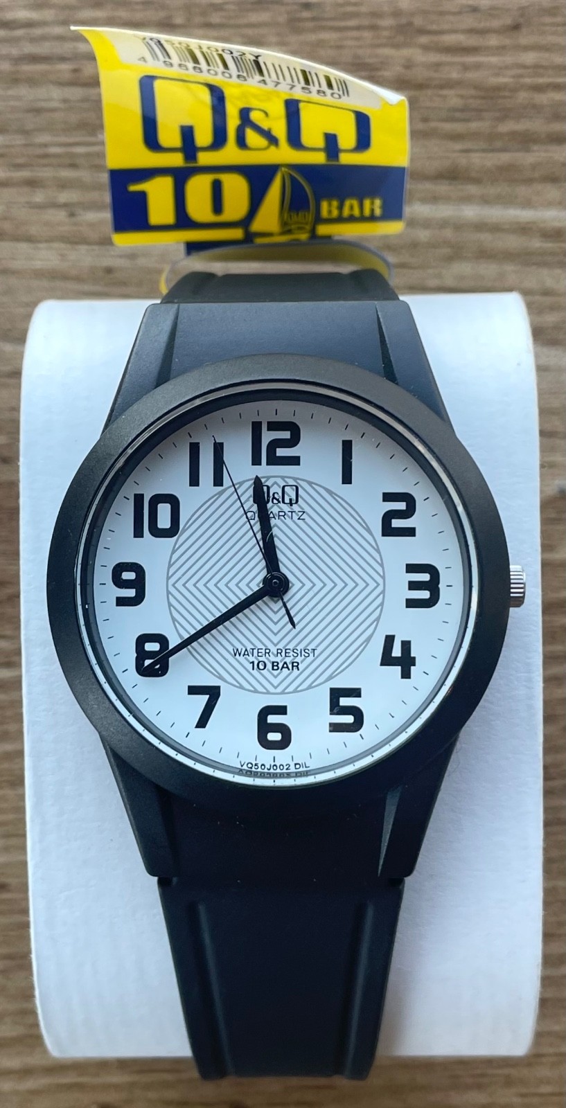Q & Q Watch Unisex White Dial Silicone Band Water Resist 10 Bar – Brand New