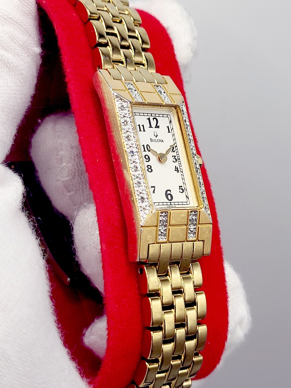 [N.MINT] 16mm Bulova Tank Diamond White Dial Gold Tone Women Watch