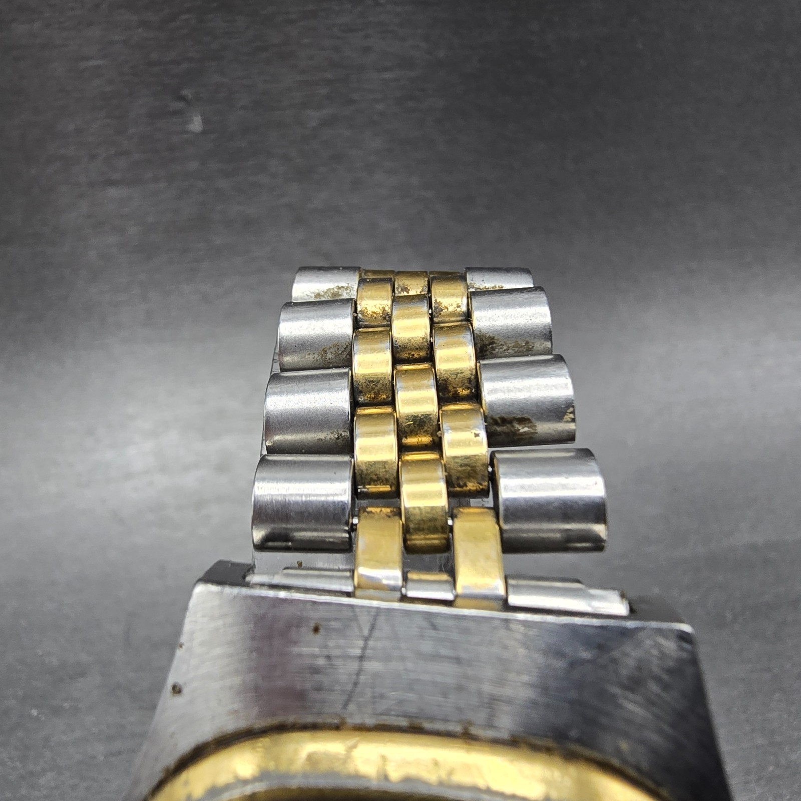 Bulova Accutron Watch Men 35mm Silver Dial Two Tone Daydate Round New Battery
