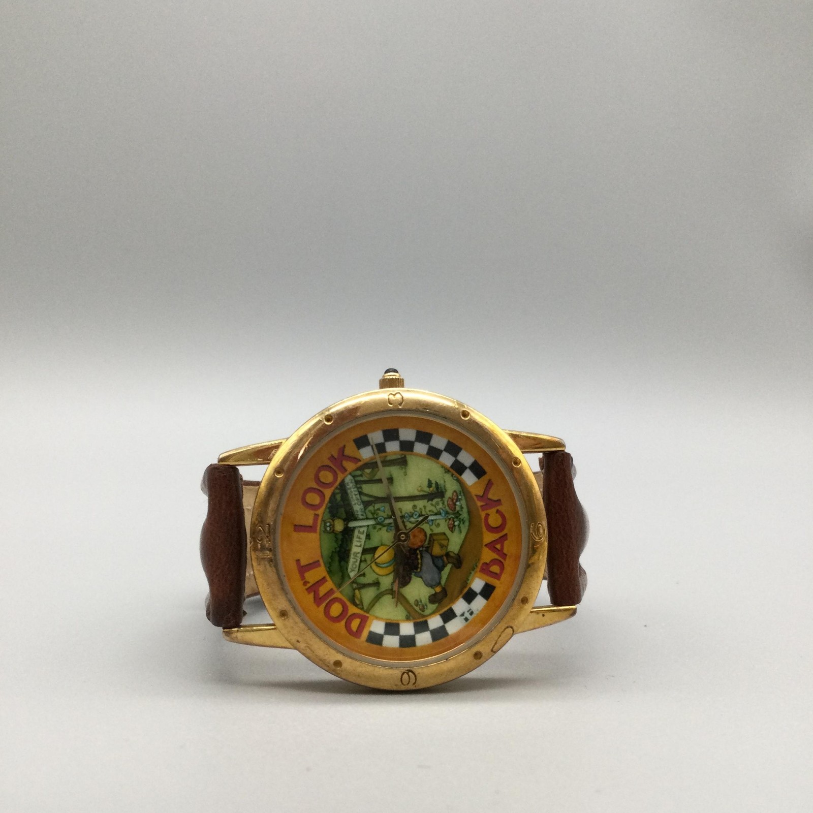 One In A Million Mens Watch 34mm Don’t Look Back Gold Tone Leather New Battery