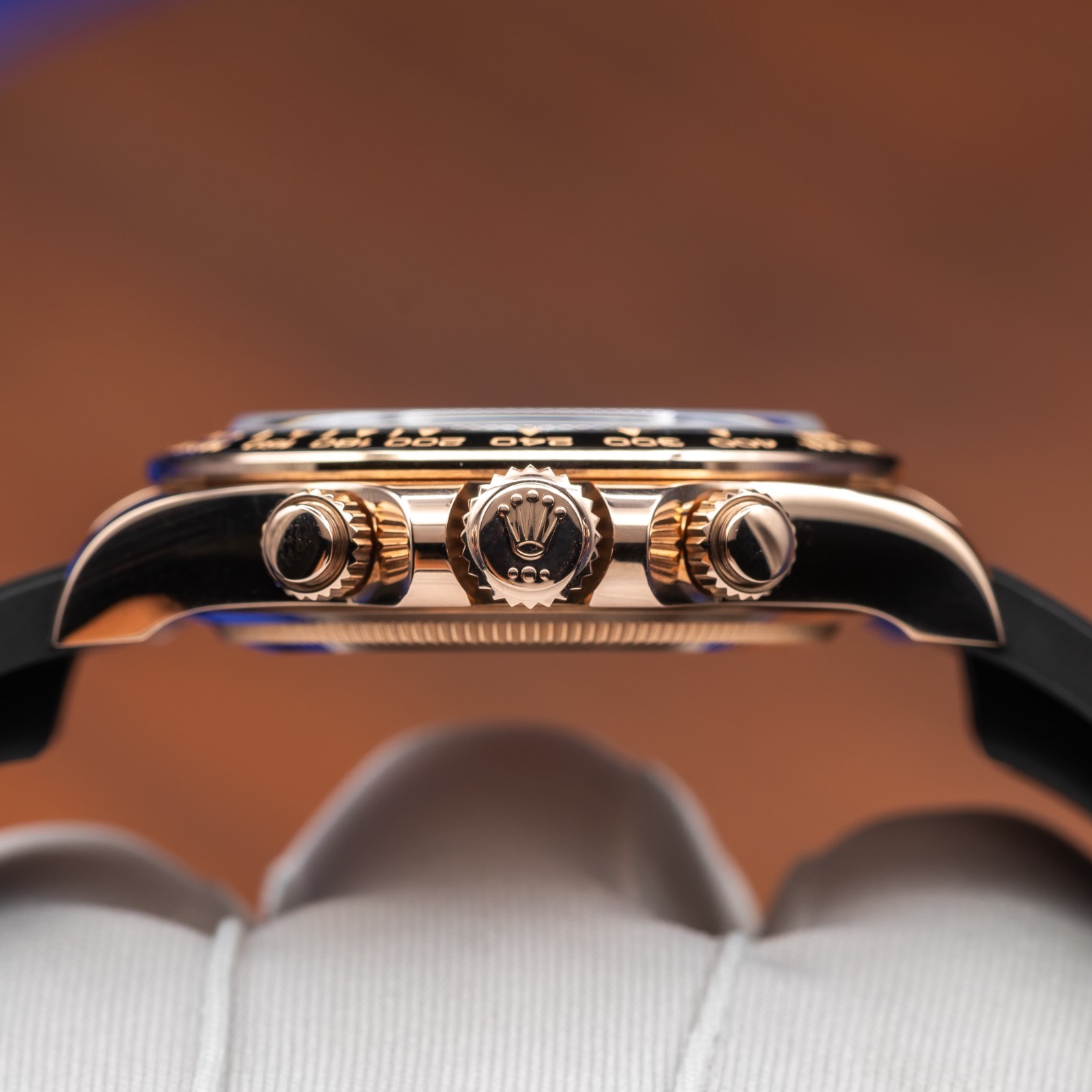 ROLEX Daytona Cosmograph Rose Gold Sundust Dial 126515LN
