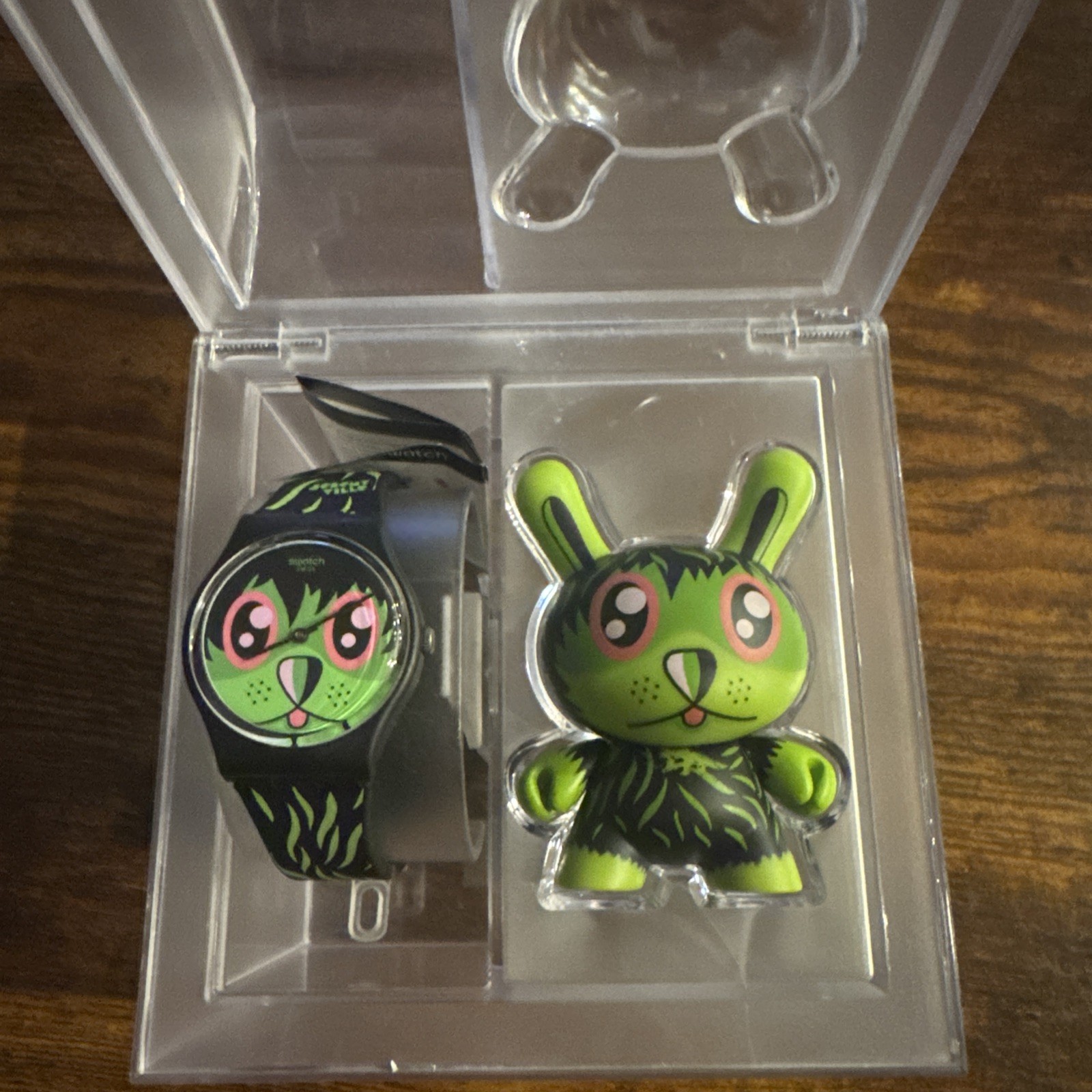 Swatch Kidrobot Special GB252 The So Far Away Watch with Dunny – BNIB