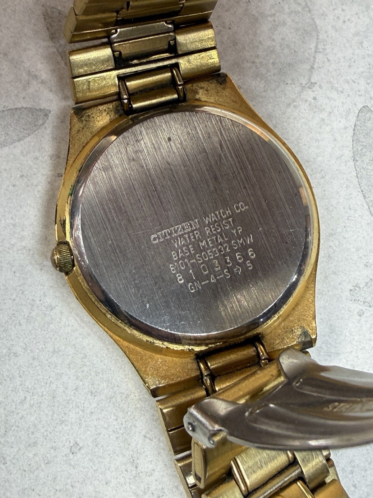 Citizen Quartz Men’s watch 6101-S05822 Bilingual (German/English) gold-tone YP