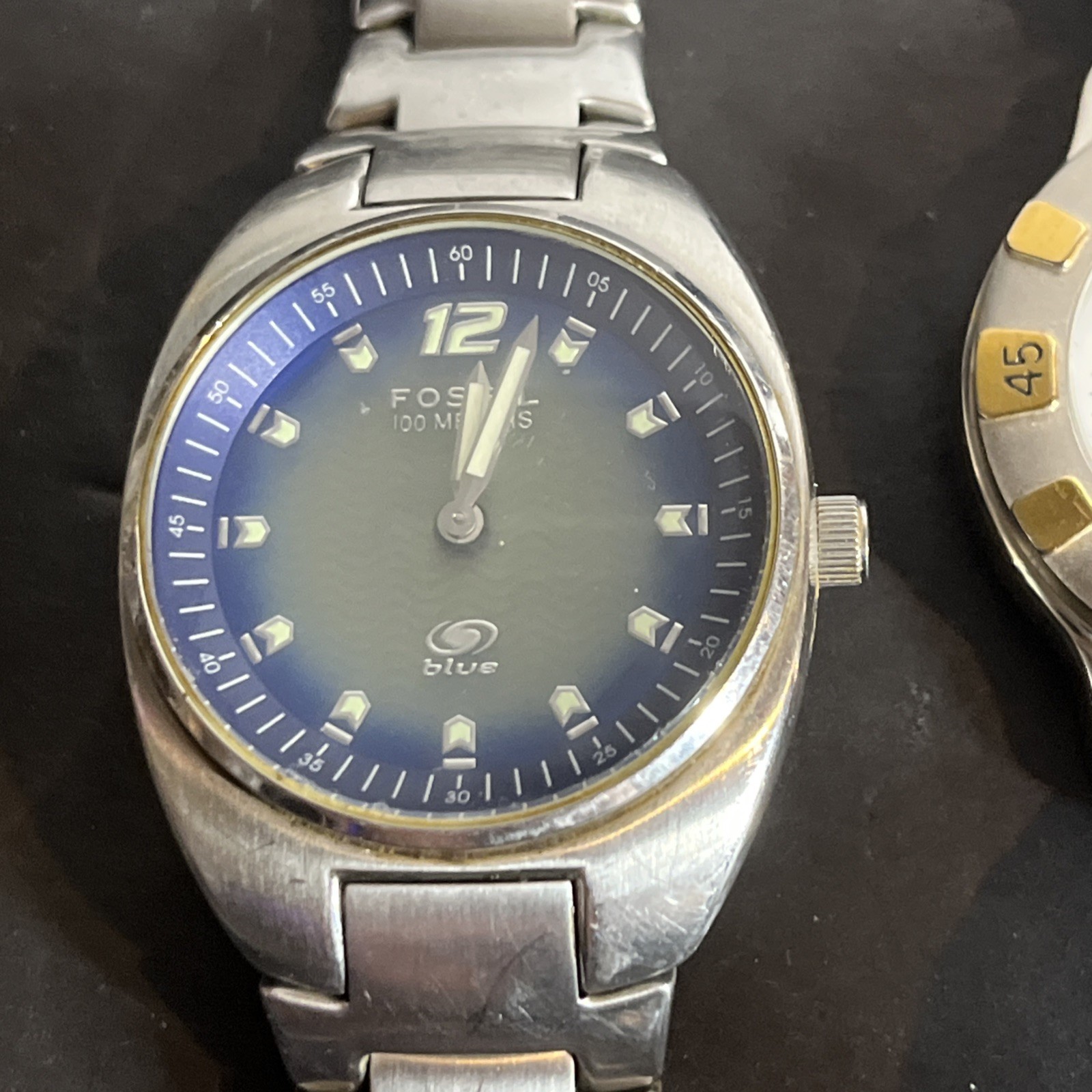 Quartz Watches Assorted Lot Lorus Mickey Moon Timex Fossil Peugeot Avalon