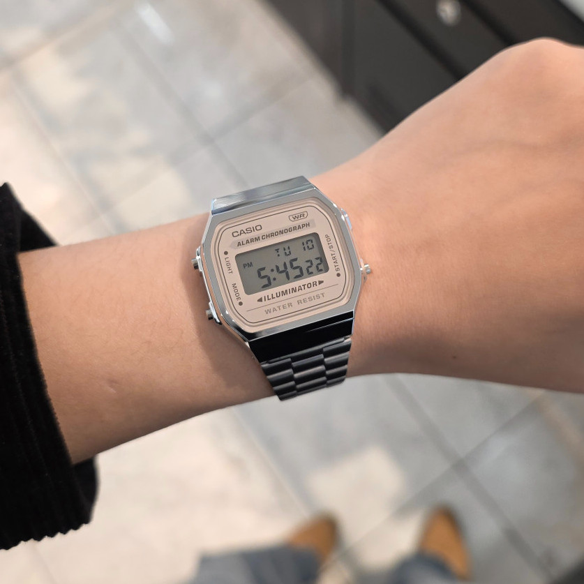 Casio A168WA-8ADF Vintage Silver Gray Digital Watch EL Backlight 7-Year Battery