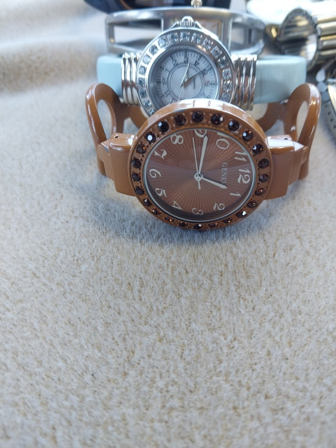 Is 18 none working watches