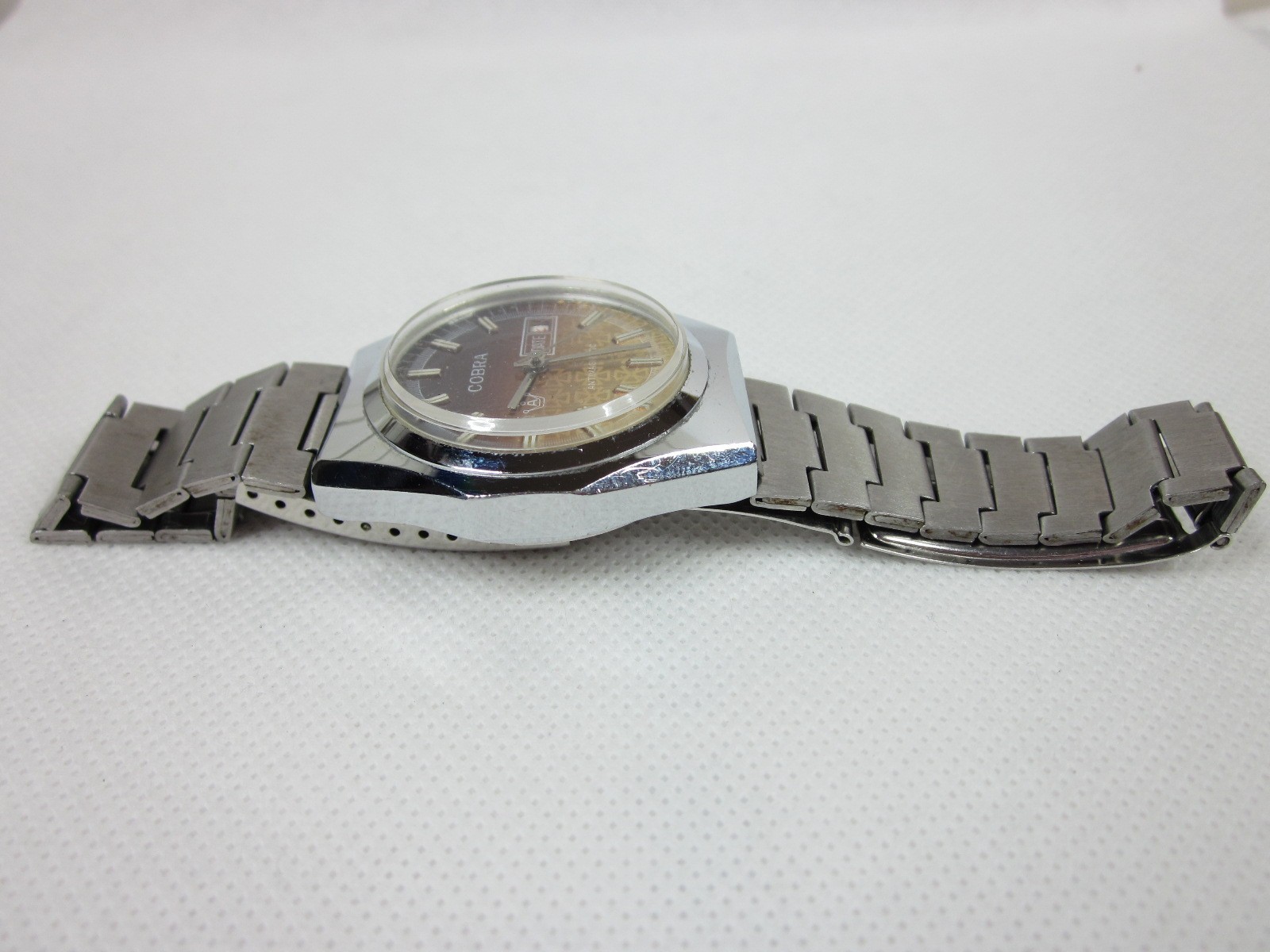 VINTAGE COBRA DATE MECHANICAL MANUAL MENS WRISTWATCH WORKING