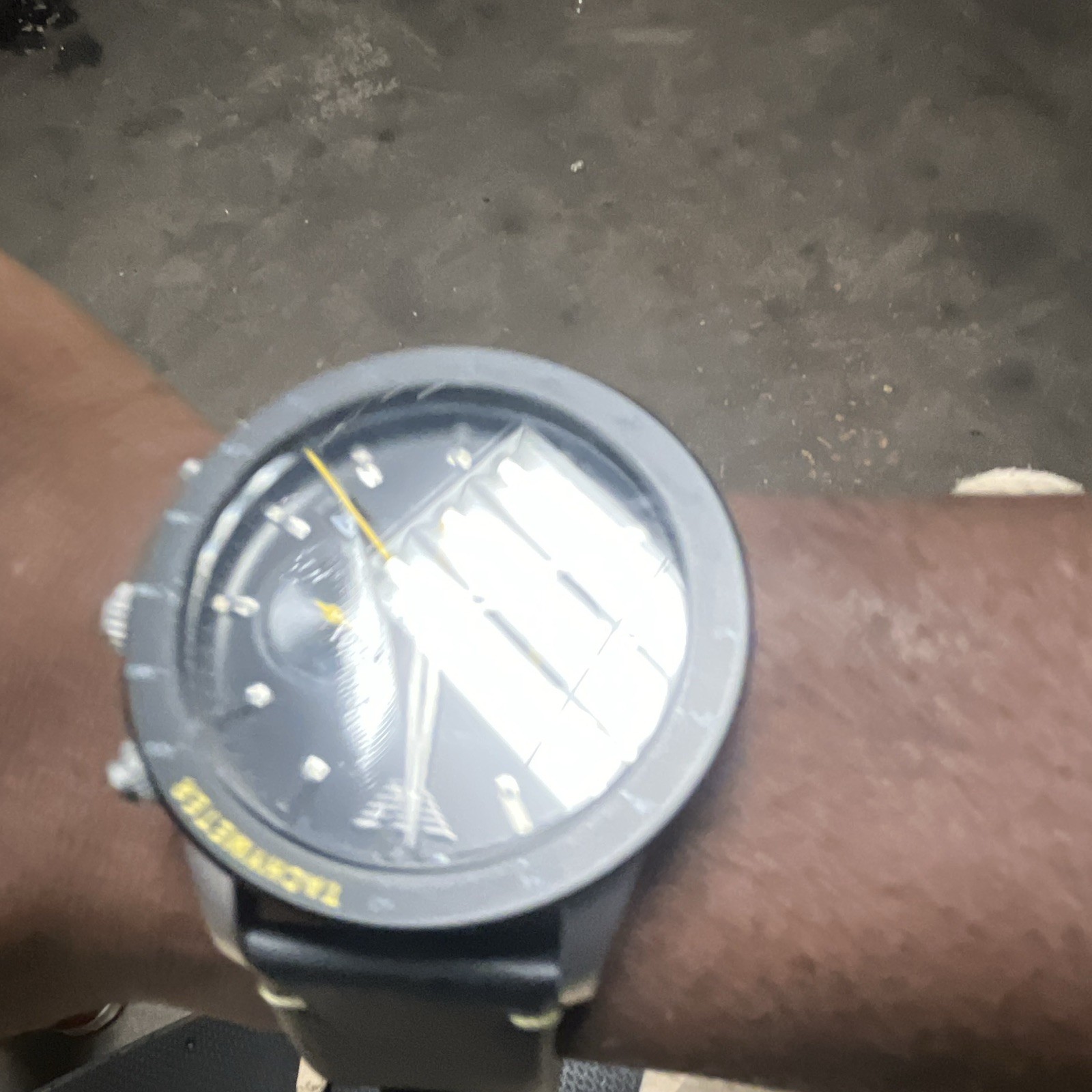Black Chronograph Analog Quartz Wristwatch Black Rubber Strap Yellow Hands