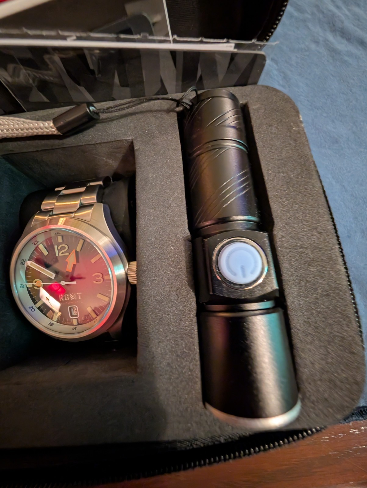 RGMT: LOCUST – AUTOMATIC WATCH AND TORCH SET_ HUNTER GREEN_SKU: RG-8051