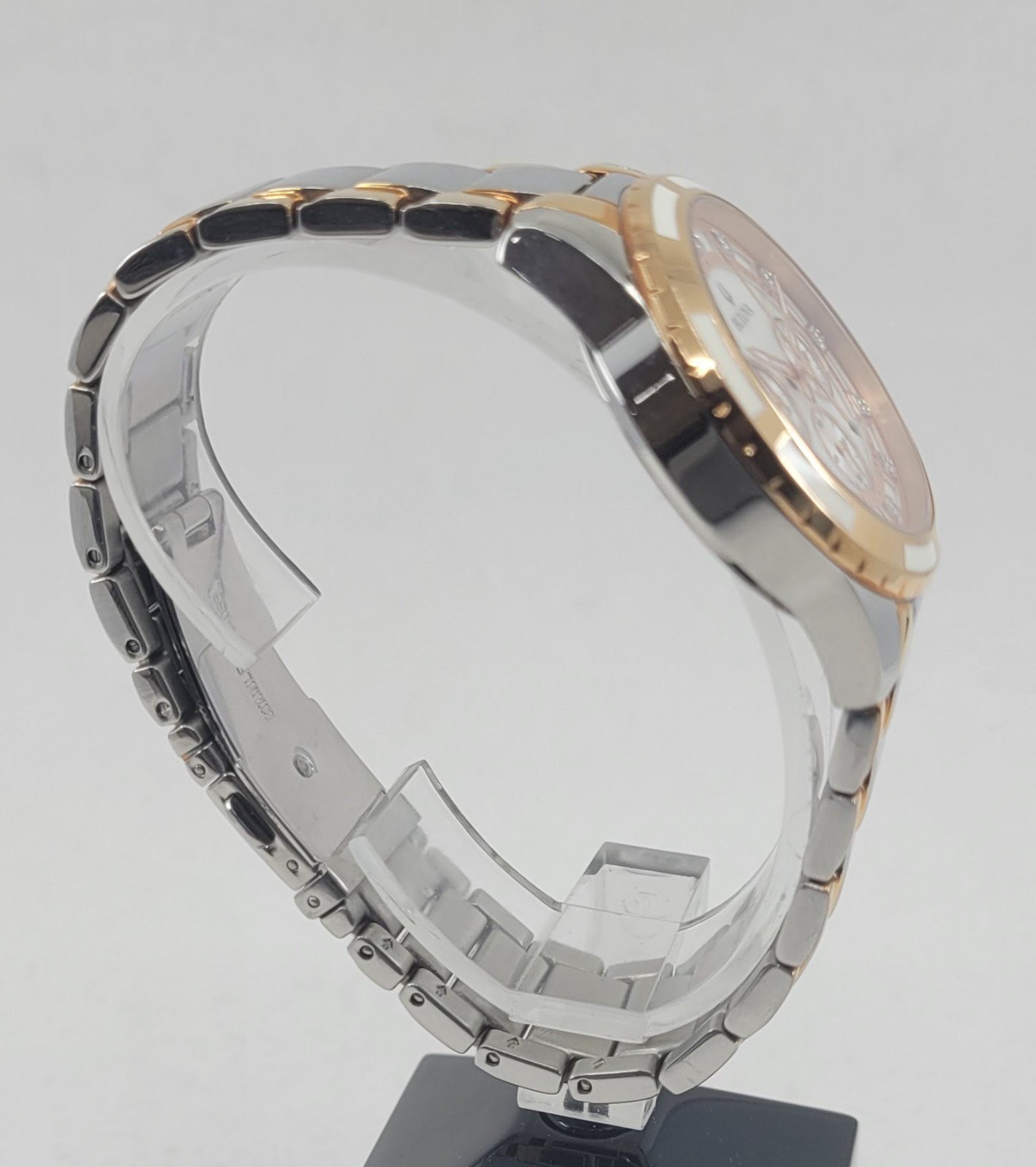 * Bulova Chronograph Diamond Accent Mother Of Pearl Dial Women’s Watch 98P181
