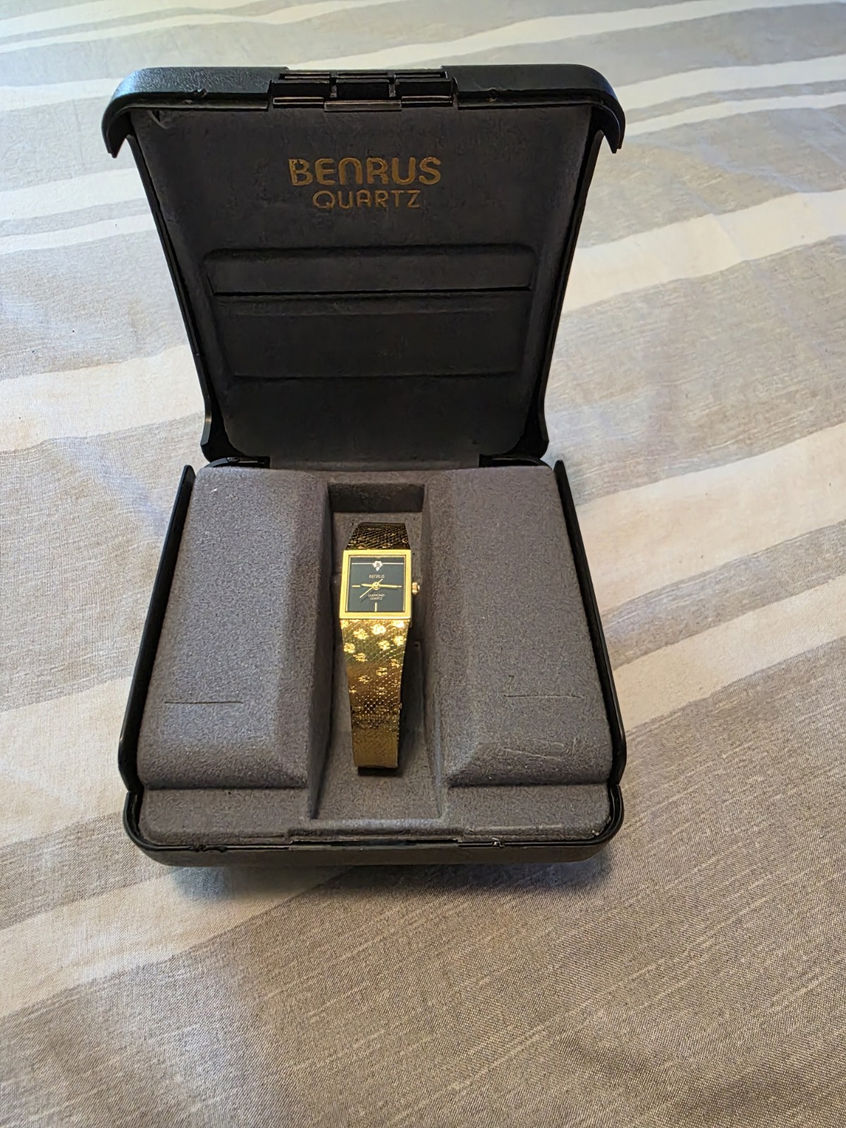 Vtg 1989 BENRUS Tank Diamond Women’s 18mm Quartz Watch Gold Case Bracelet Black