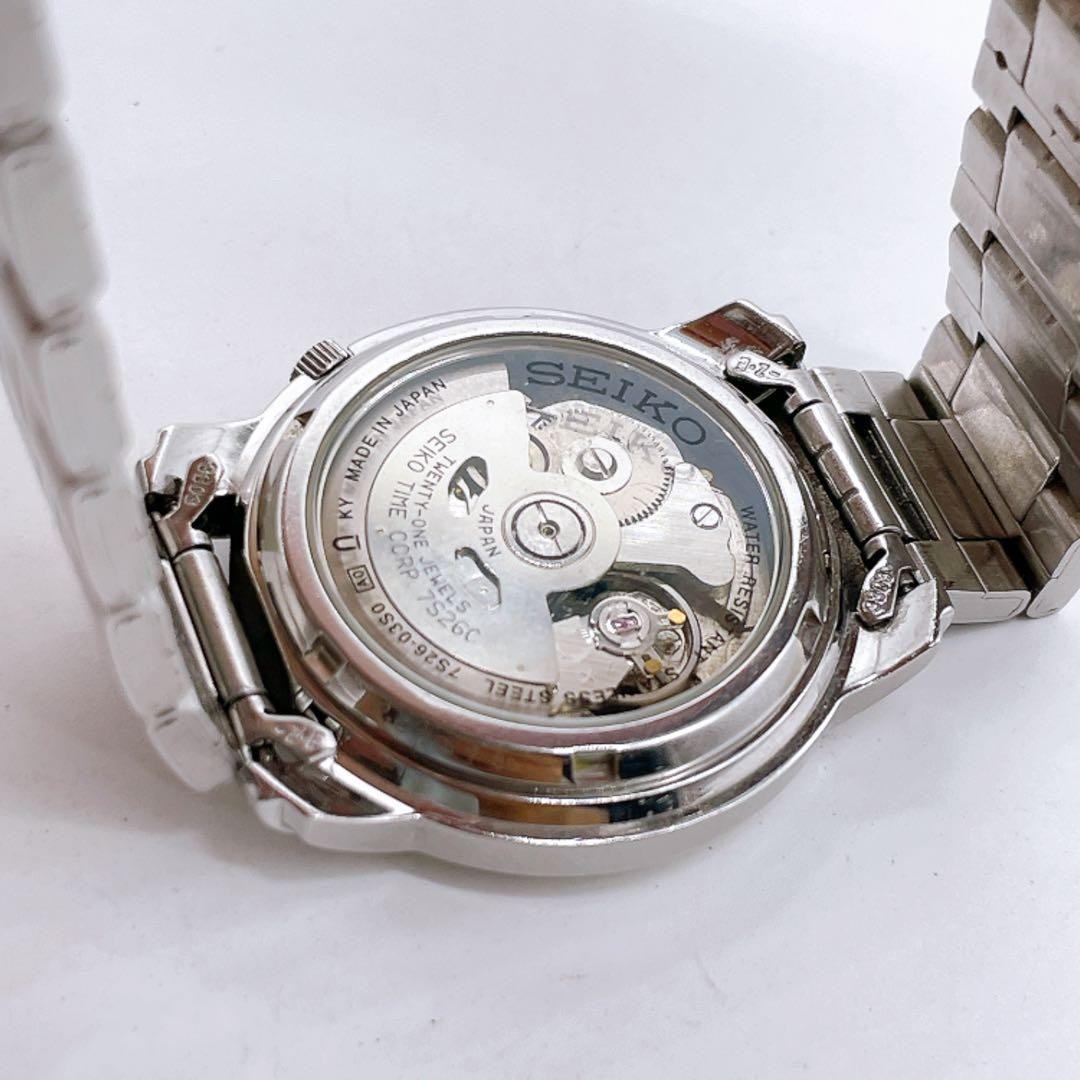 SEIKO 5 7S26-03N0 with transparent case back and original bracelet. 【USED】
