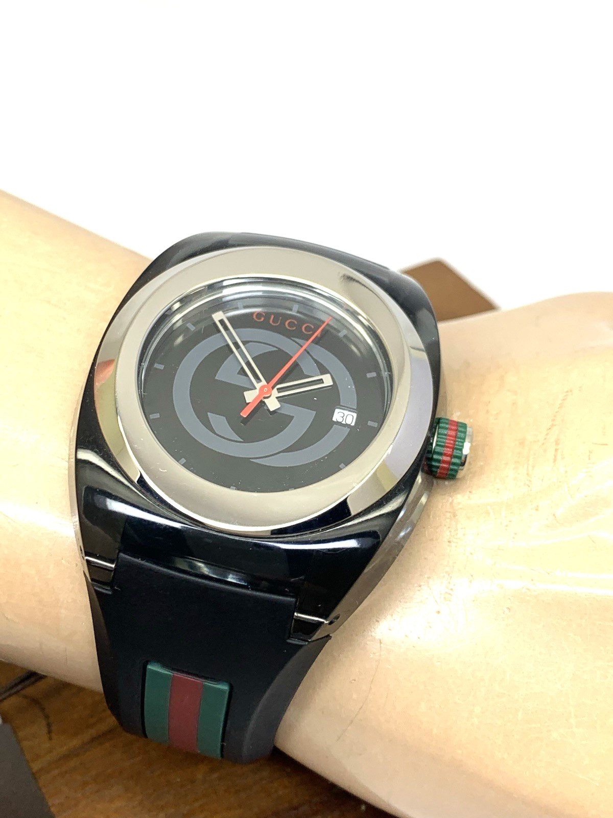 GUCCI Men’s Watch YA137101 Sync Swiss Quartz Black Rubber Band 46mm