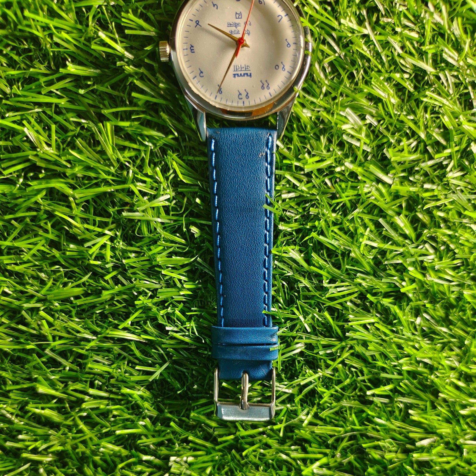 Vintage HMT Janata Mechanical Hand-Winding Watch – Blue Dial Devanagari Numeral