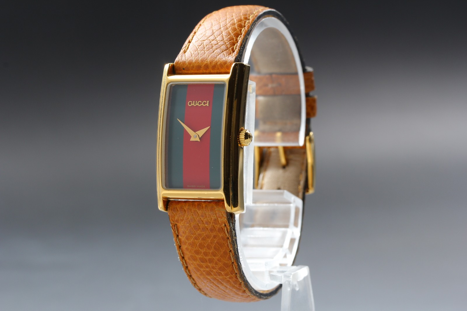 [Near MINT] GUCCI 2600L 19mm Green Red Dial Quartz Women’s Watch from JAPAN