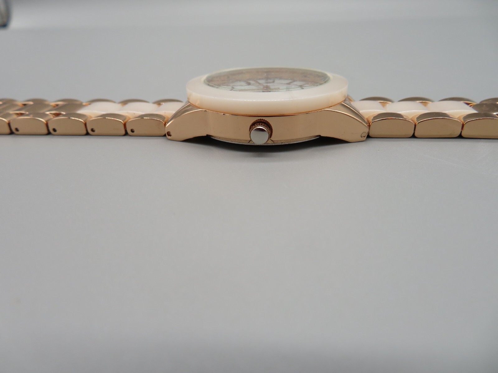 Kim Rogers Women’s Rose Gold & Pink Analog Wrist Watch New Battery Runs